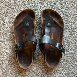 birkenstock sandal size 39 (8.5) black